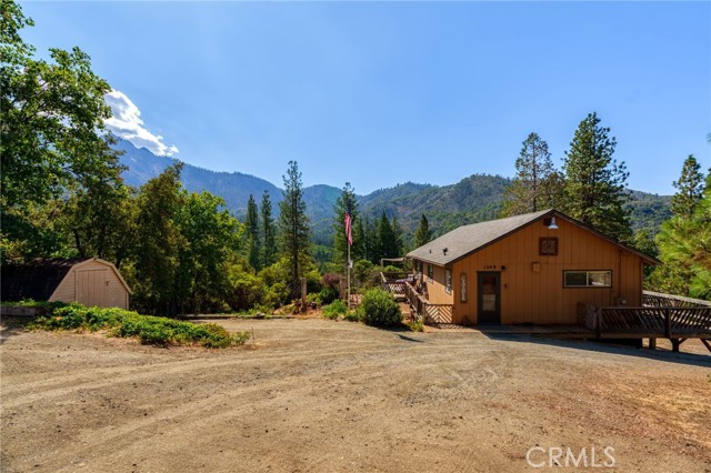 Detail Gallery Image 2 of 51 For 1549 Coy Flat Dr, Springville,  CA 93265 - 3 Beds | 2 Baths