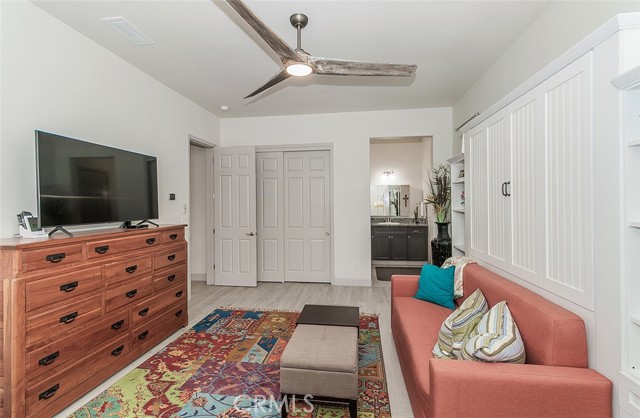 Detail Gallery Image 17 of 53 For 1523 N Ryan Ave, Clovis,  CA 93619 - 5 Beds | 4 Baths