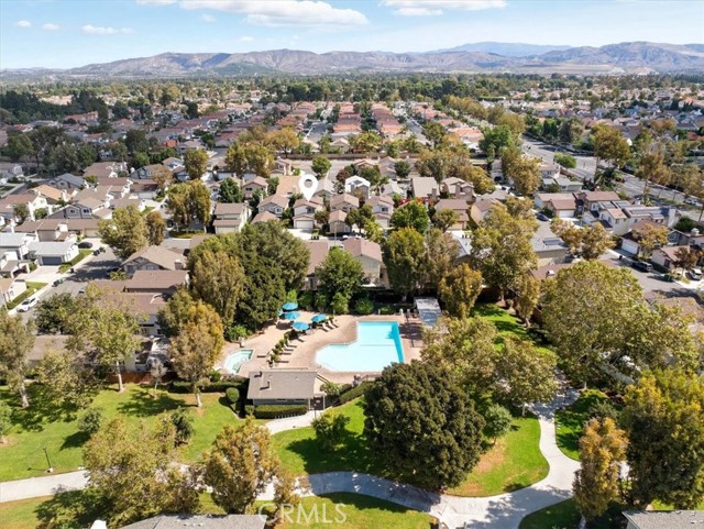 12 Gettysburg, Irvine CA: https://media.crmls.org/medias/96e74c5c-3f02-44ae-b25c-d1030b0fb13c.jpg