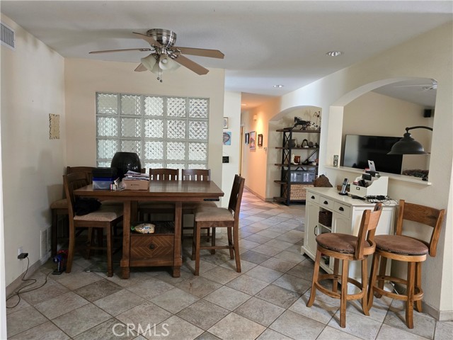 23872 Via La Coruna, Mission Viejo CA: https://media.crmls.org/medias/96e80b9b-eb6a-4638-b4a1-2623b0461c76.jpg