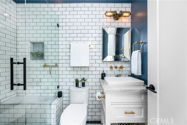 Detail Gallery Image 41 of 64 For 2318 Vista Grande, Vista,  CA 92084 - 5 Beds | 4 Baths