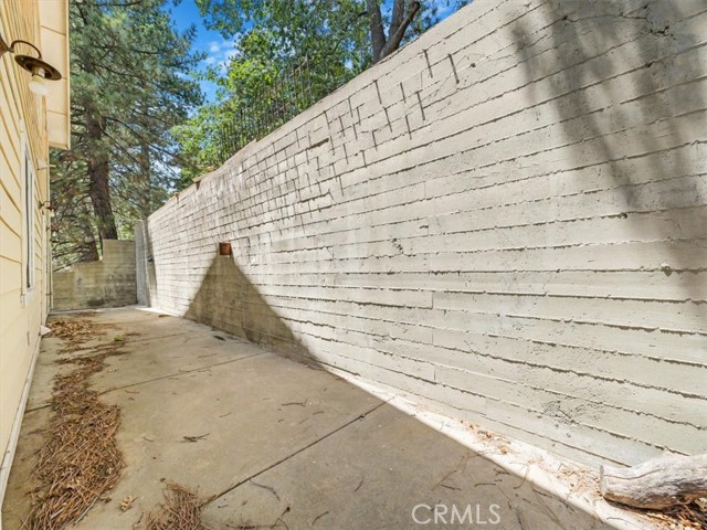 Detail Gallery Image 22 of 46 For 30134 Enchanted Way, Running Springs,  CA 92382 - 4 Beds | 3/1 Baths