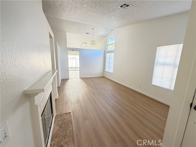 Detail Gallery Image 12 of 12 For 466 Granite View, Perris,  CA 92571 - 4 Beds | 2 Baths