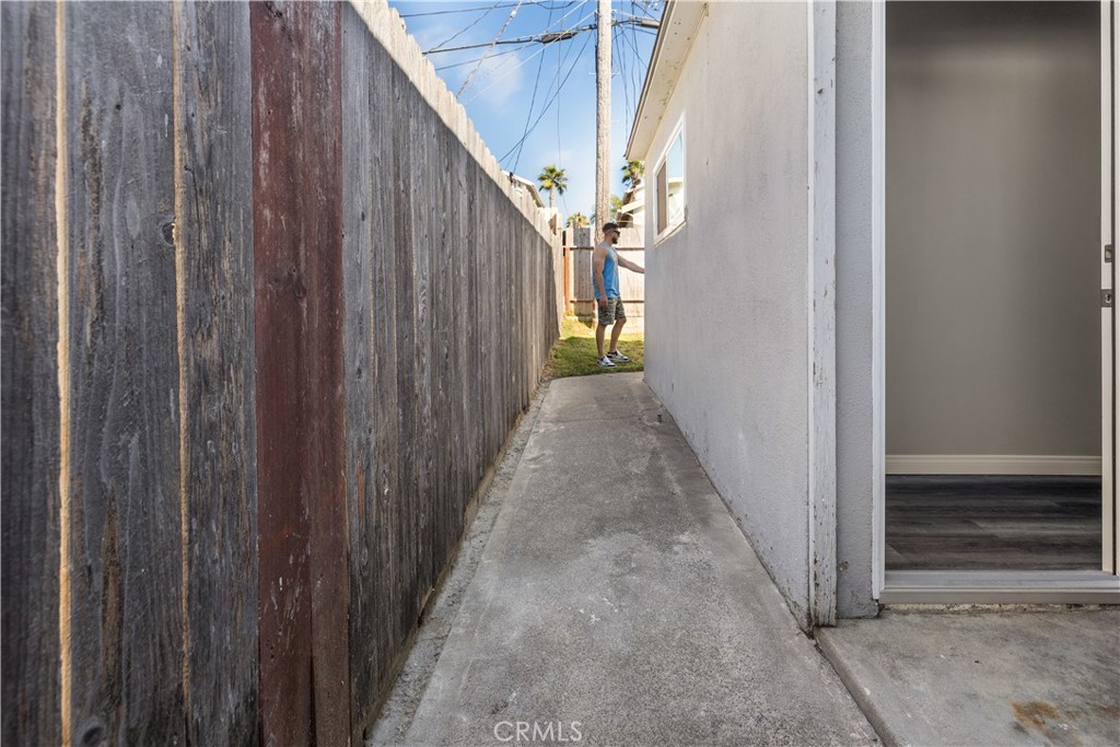 MLS #OC25245232 image #15