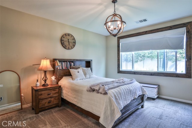 3985 Arrow Wood Road, San Bernardino CA: https://media.crmls.org/medias/96ea7e98-ae68-4352-8508-d19a8b784535.jpg