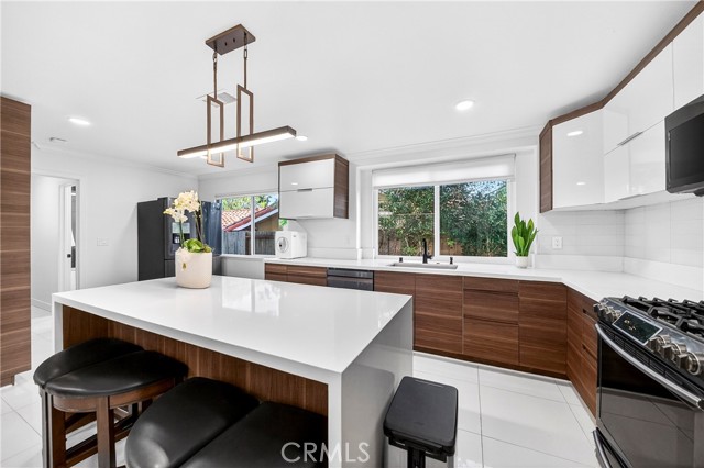 Detail Gallery Image 25 of 47 For 26704 Hawkhurst Dr, Rancho Palos Verdes,  CA 90275 - 4 Beds | 3 Baths