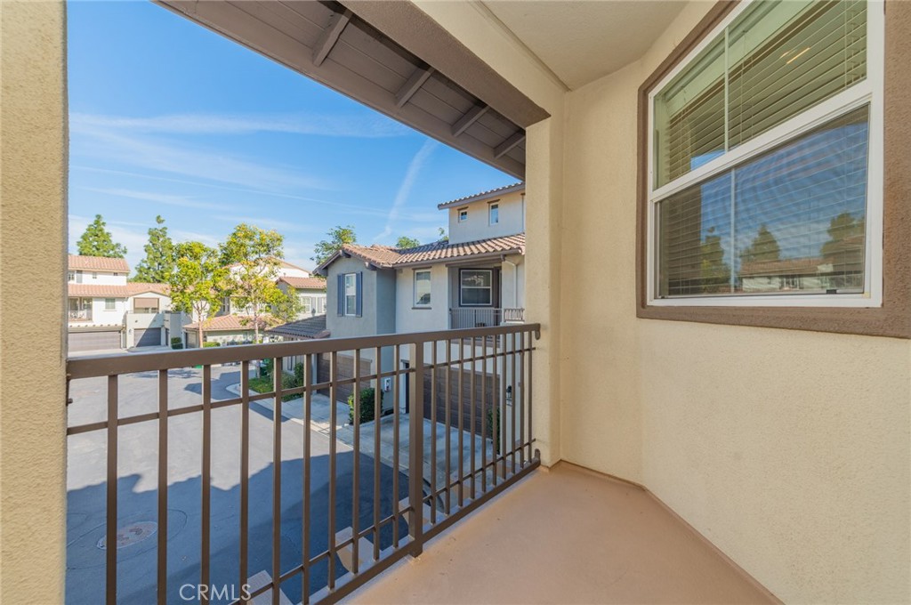 MLS #OC25278125 image #9