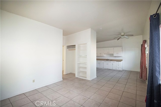 Detail Gallery Image 5 of 18 For 14960 7th St, Victorville,  CA 92395 - 2 Beds | 1 Baths