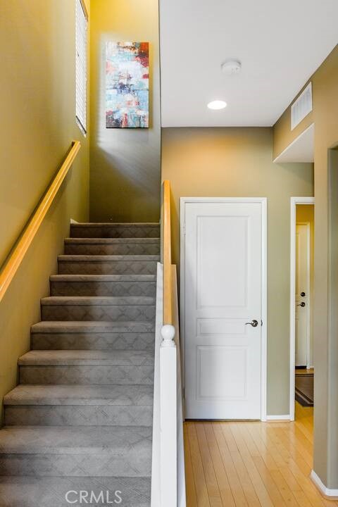 Detail Gallery Image 26 of 26 For 209 Tall Oak, Irvine,  CA 92603 - 3 Beds | 3/1 Baths