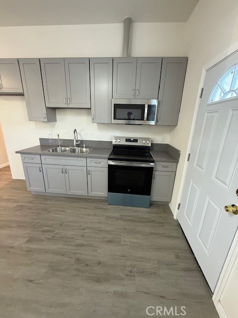 7702 Baird, Reseda CA: https://media.crmls.org/medias/96ed8098-50c3-466b-8b70-64b401ccbdac.jpg