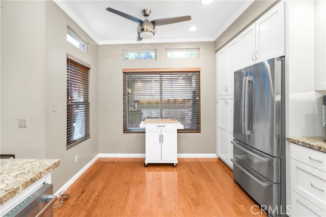 Detail Gallery Image 11 of 36 For 28271 Saiga Ct, Highland,  CA 92346 - 4 Beds | 2/1 Baths