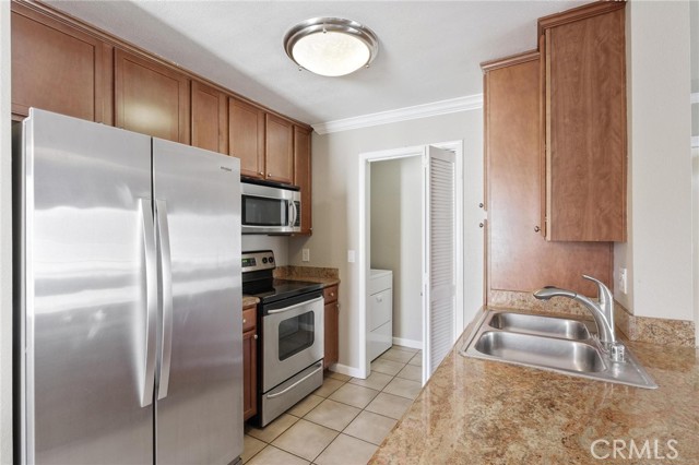 Detail Gallery Image 8 of 38 For 1027 Vista Del Cerro Unit 201, Corona,  CA 92879 - 2 Beds | 2 Baths