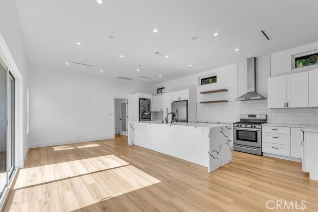 Front Image Thumbnail for CRSR26033524