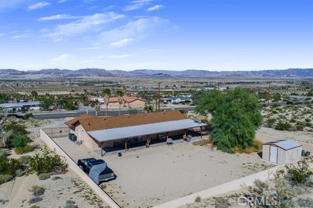 73255 Two Mile Road, 29 Palms CA: https://media.crmls.org/medias/96ee7d2a-627e-4590-8c3b-3efd97d37ad4.jpg