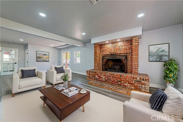 Detail Gallery Image 9 of 39 For 5334 S Victoria Ave, Los Angeles,  CA 90043 - 4 Beds | 3 Baths