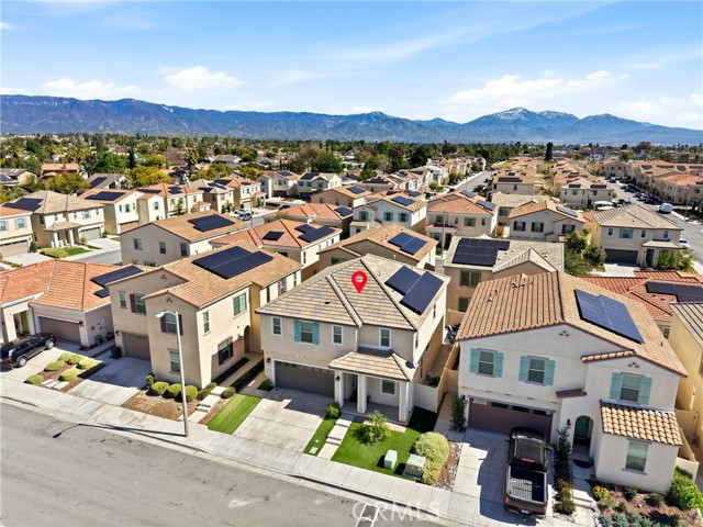 Detail Gallery Image 4 of 38 For 475 N Glenwood, Rialto,  CA 92376 - 5 Beds | 3/1 Baths