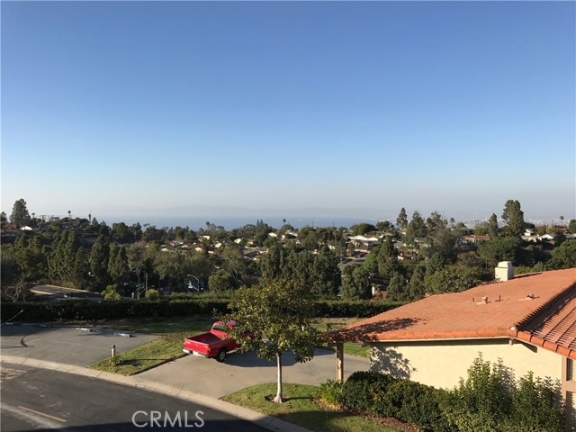 54 Hilltop Circle, Rancho Palos Verdes CA: https://media.crmls.org/medias/96f0447e-8b2c-4511-9aa4-b3c8a8c8d716.jpg