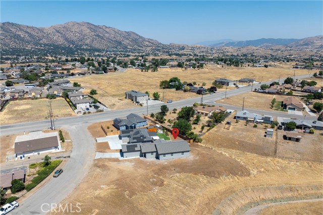 Detail Gallery Image 20 of 26 For 21640 Loop St, Tehachapi,  CA 93561 - 3 Beds | 2 Baths