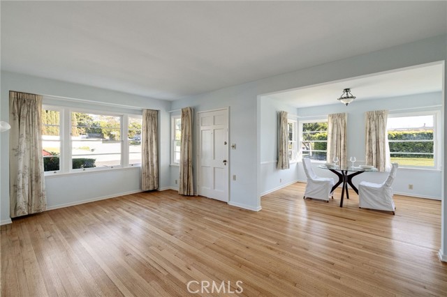 Detail Gallery Image 8 of 39 For 7975 Chase Ave, Los Angeles,  CA 90045 - 3 Beds | 2 Baths