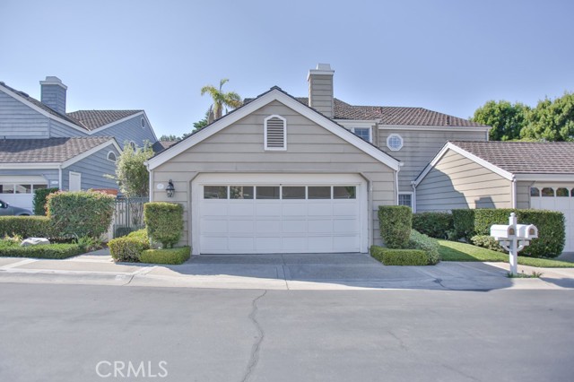 Detail Gallery Image 1 of 33 For 25 Hillsdale Dr #6,  Newport Beach,  CA 92660 - 3 Beds | 2/1 Baths