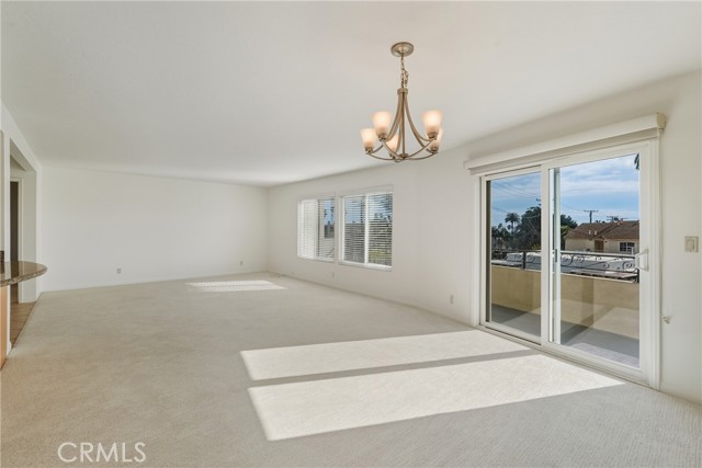 Detail Gallery Image 7 of 29 For 3737 E 2nd St #301,  Long Beach,  CA 90803 - 3 Beds | 2 Baths