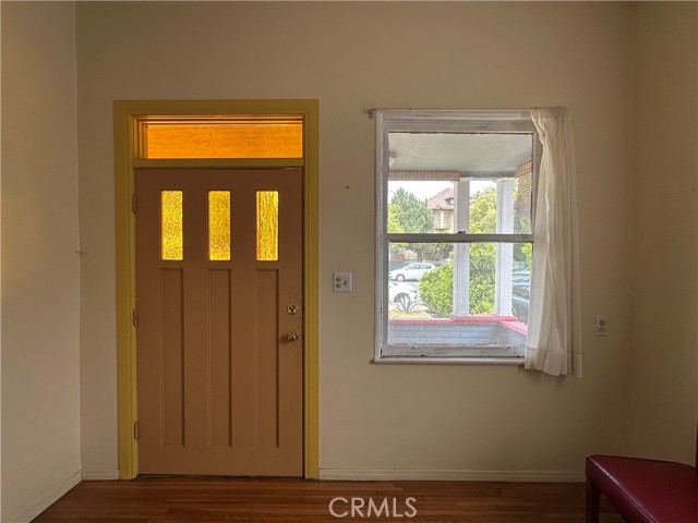6426 Garvanza Avenue, Los Angeles CA: https://media.crmls.org/medias/96f3455a-65f0-4274-b967-e5e9d7a27884.jpg