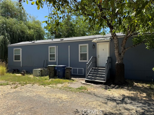 375 State 20 E Highway, Upper Lake CA: https://media.crmls.org/medias/96f3818a-d99e-4d78-af93-b4a7dc5fd835.jpg