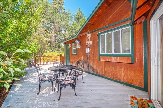 42531 Cedar Ave, Big Bear Lake CA: https://media.crmls.org/medias/96f3d22b-ba5e-49f5-9edb-715e50c09404.jpg