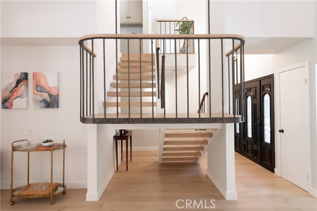 Detail Gallery Image 16 of 28 For 16990 Escalon Dr, Encino,  CA 91436 - 3 Beds | 2/1 Baths