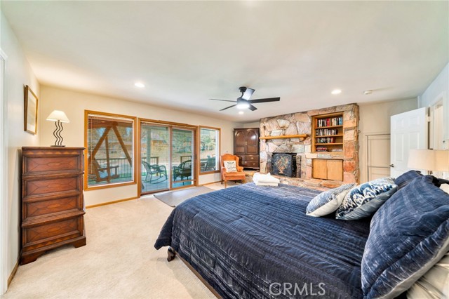 Detail Gallery Image 23 of 61 For 40034 Lakeview Dr, Big Bear Lake,  CA 92315 - 4 Beds | 3/1 Baths