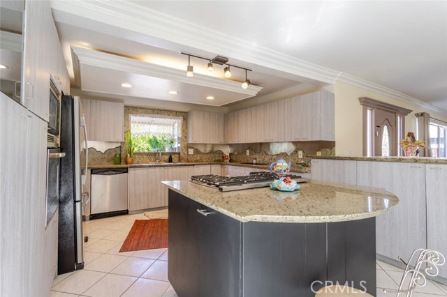 Detail Gallery Image 21 of 34 For 19026 Keswick, Reseda,  CA 91335 - 2 Beds | 2 Baths