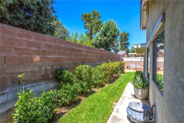 10981 Deerfield Drive, Cherry Valley CA: https://media.crmls.org/medias/96f5607a-deaa-4b97-aab0-1039978175bf.jpg