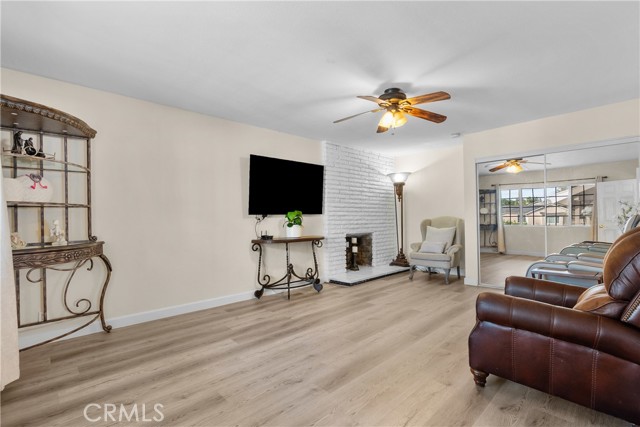 Detail Gallery Image 9 of 59 For 9559 9561 Natick Ave, North Hills,  CA 91343 - 5 Beds | 4 Baths