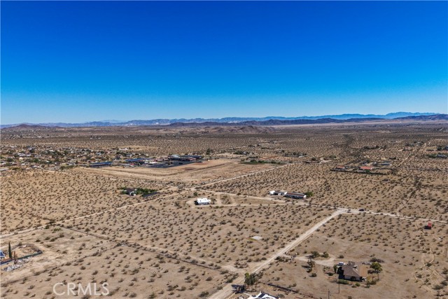 Detail Gallery Image 3 of 18 For 61830 Highland Dr, Joshua Tree,  CA 92252 - – Beds | – Baths