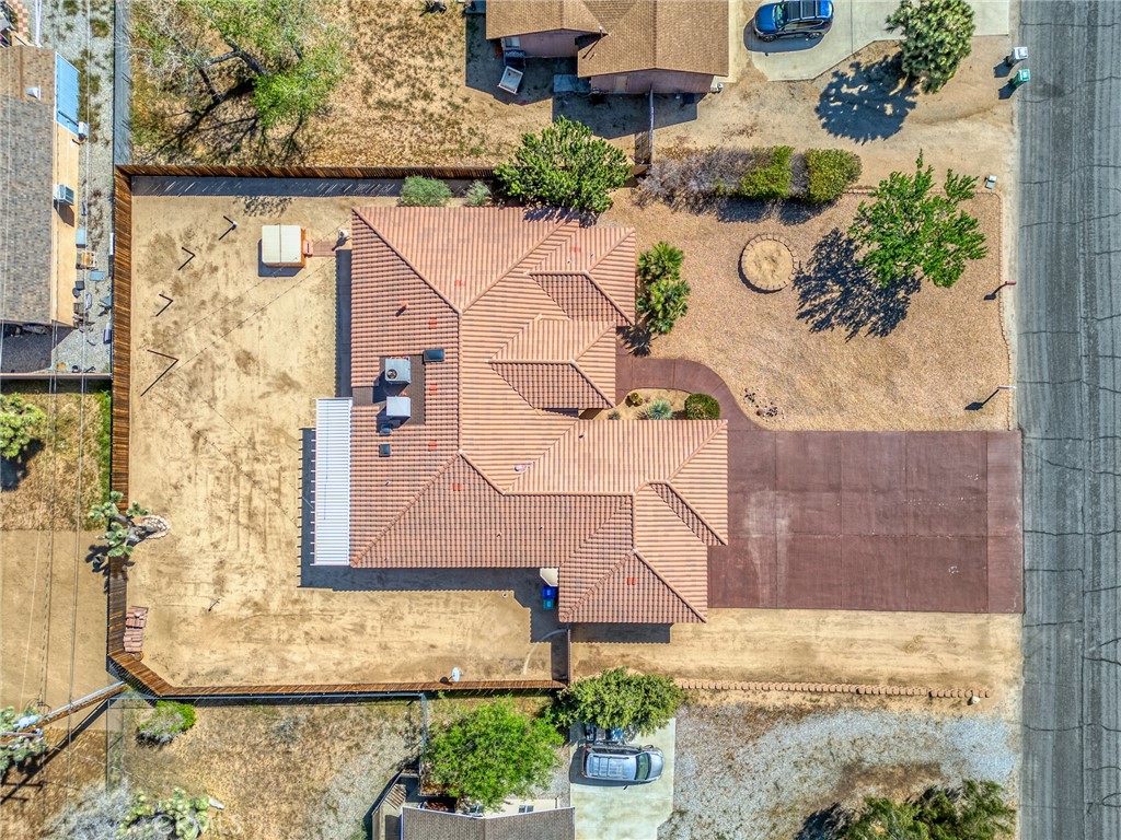https://media.crmls.org/medias/96f68f1e-8f22-4c97-9e05-8ffa2c3e7c26.jpg?preset=X-Large
