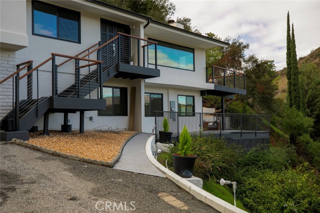 Detail Gallery Image 7 of 66 For 981 Glen Oaks, Pasadena,  CA 91105 - 3 Beds | 3 Baths