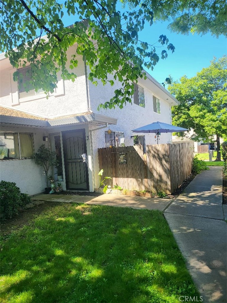 4702 Greenholme #3