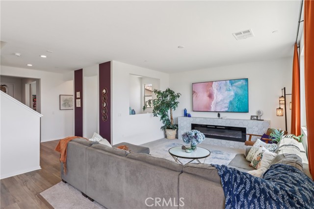 Detail Gallery Image 7 of 69 For 27214 Felsic Dr, Menifee,  CA 92585 - 5 Beds | 2/1 Baths