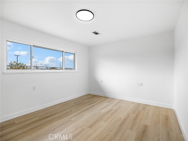 Detail Gallery Image 14 of 28 For 16730 Batson, Victorville,  CA 92395 - 3 Beds | 1/1 Baths