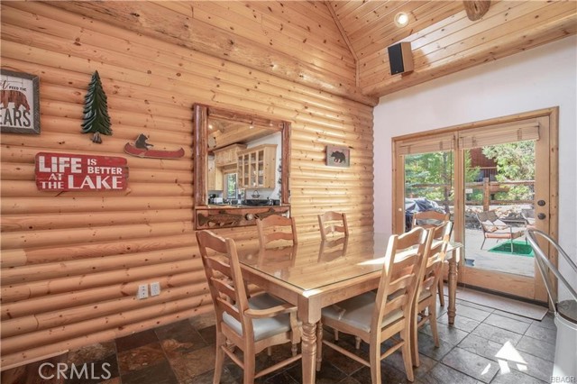 42432 Bear Loop, Big Bear City CA: https://media.crmls.org/medias/96fa8456-9092-4b3e-b83c-03d3e2fc6feb.jpg
