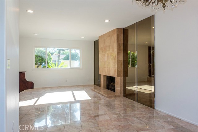 18410 Alexander Ave, Cerritos CA: https://media.crmls.org/medias/96fa9c1b-31c5-48b6-86b1-c3c9b07aa8a9.jpg