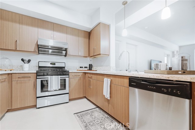 Detail Gallery Image 22 of 27 For 12801 Brookhurst St, Garden Grove,  CA 92840 - 2 Beds | 2/1 Baths