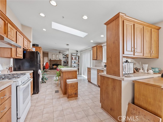 Detail Gallery Image 17 of 51 For 12172 Ailanthus Rd, Phelan,  CA 92371 - 4 Beds | 3 Baths