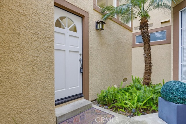 Detail Gallery Image 2 of 25 For 41 via Athena, Aliso Viejo,  CA 92656 - 2 Beds | 2 Baths