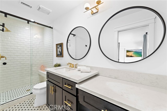 Ensuite bathroom for the upstairs secondary bedroom.