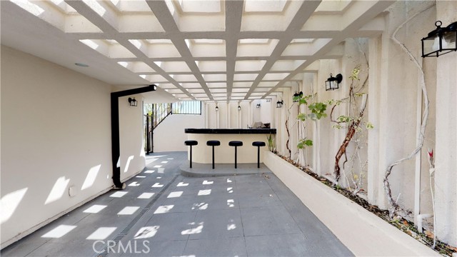 22500 N Summit Ridge Circle, Chatsworth CA: https://media.crmls.org/medias/96fc5527-2d5e-44b0-a5e2-31035ead1496.jpg
