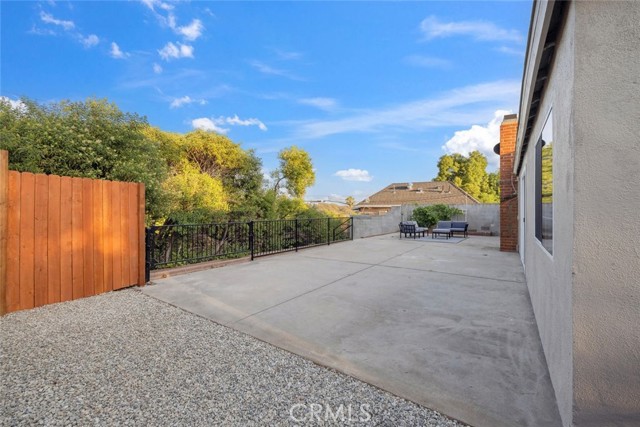 12750 Rajah Street, Sylmar CA: https://media.crmls.org/medias/96fdc99f-76f6-4fa5-b24e-2a305a9200e7.jpg