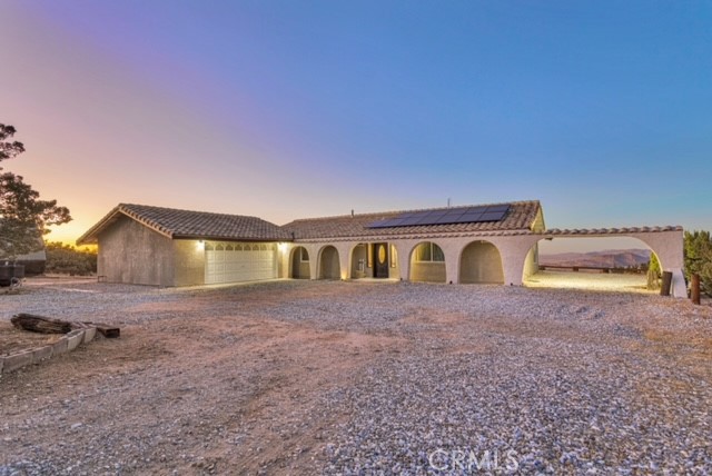 Detail Gallery Image 2 of 53 For 25624 Castlerock Rd, Apple Valley,  CA 92308 - 3 Beds | 2 Baths