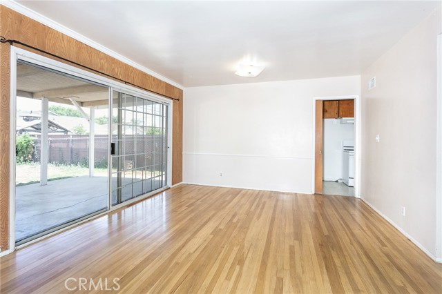 10436 Columbus Avenue photo 22