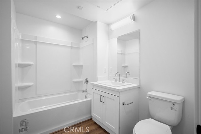 Detail Gallery Image 13 of 18 For 10657 Moorpark St #205,  North Hollywood,  CA 91602 - 1 Beds | 1 Baths